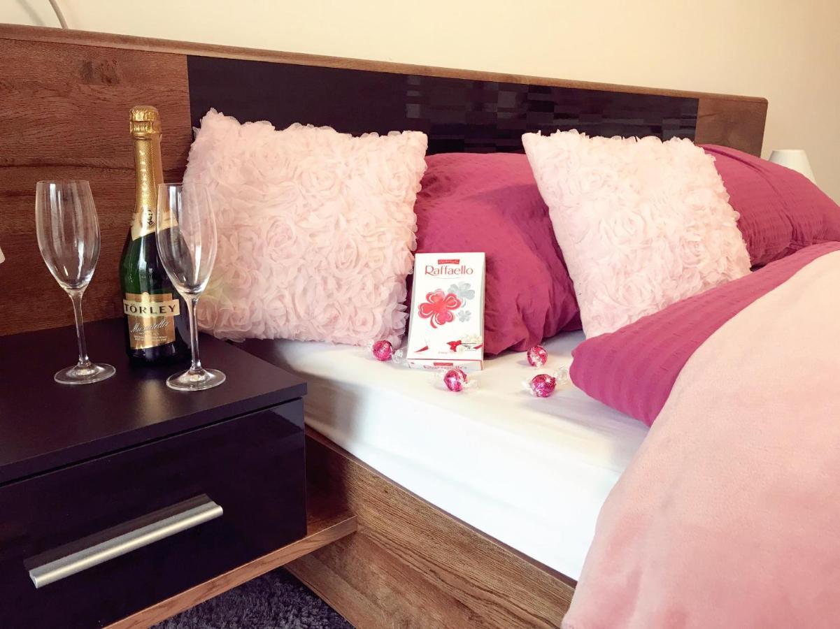 Apartament Tisza Gyongye Apartmanhaz Segedyn Zewnętrze zdjęcie
