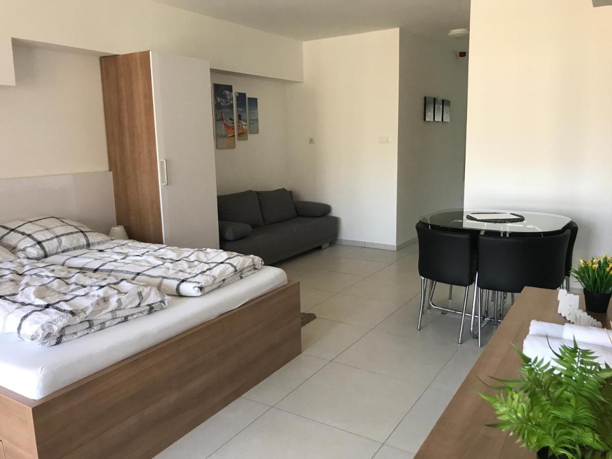 Apartament Tisza Gyongye Apartmanhaz Segedyn Zewnętrze zdjęcie