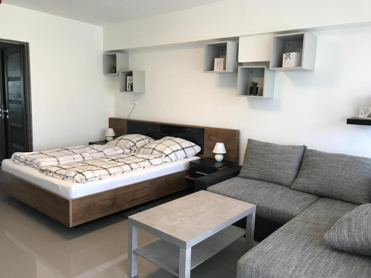 Apartament Tisza Gyongye Apartmanhaz Segedyn Zewnętrze zdjęcie