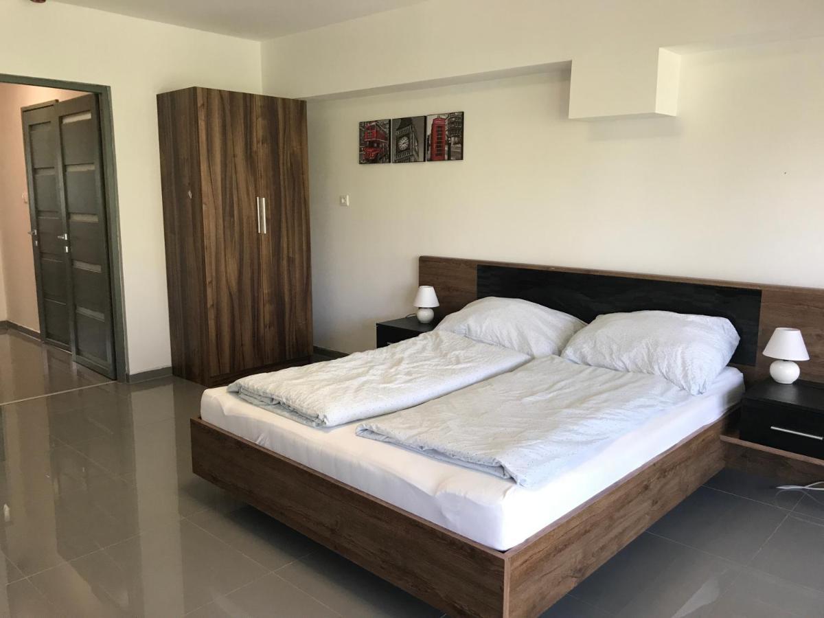 Apartament Tisza Gyongye Apartmanhaz Segedyn Zewnętrze zdjęcie