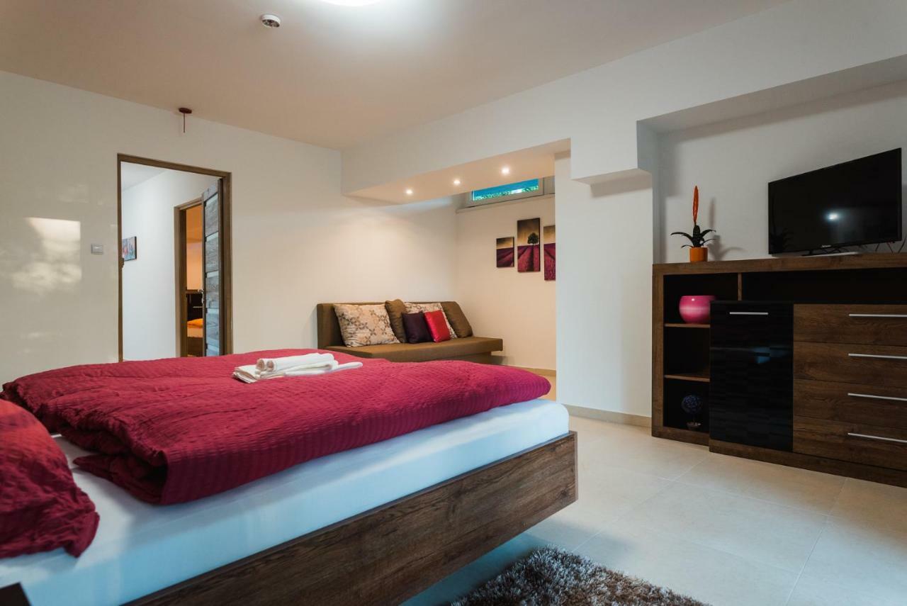 Apartament Tisza Gyongye Apartmanhaz Segedyn Zewnętrze zdjęcie